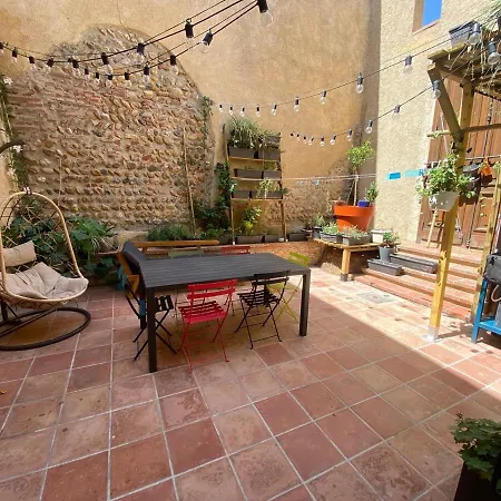Maison De Village Au Coeur De En Roussillon Holiday home